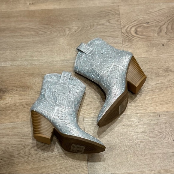 Ladies rhinestone cowboy booties - Picture 2 of 2
